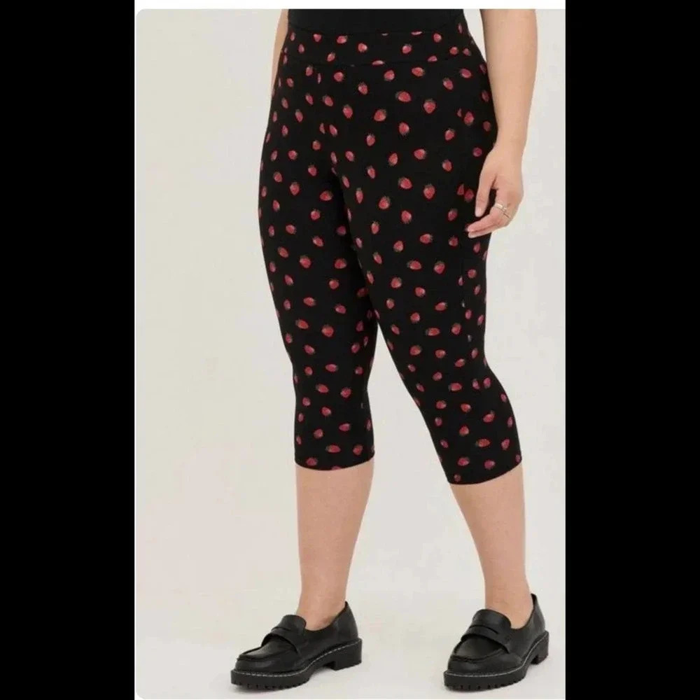 Torrid Pedal Pusher Signature Waist Liquid‎ Legging
